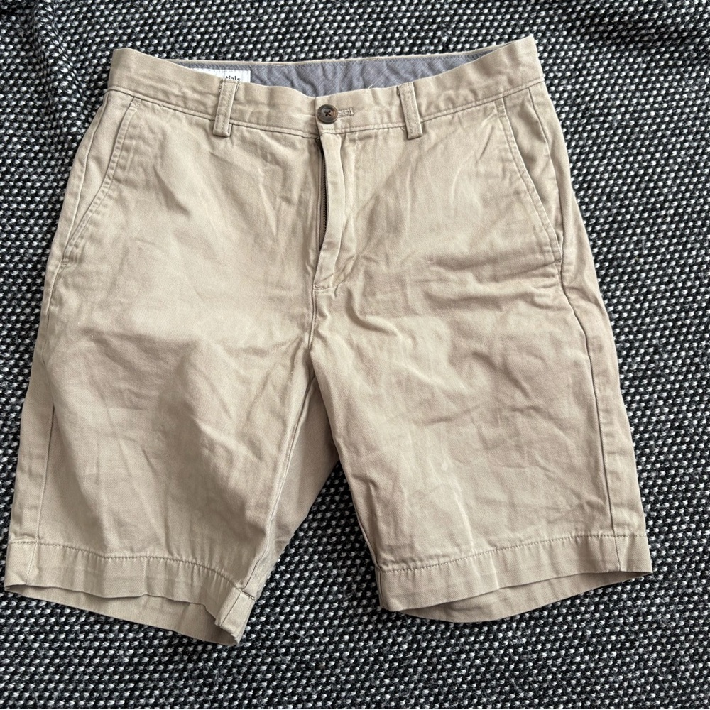 Amazon Essentials Men's Khaki Flat Front Shorts